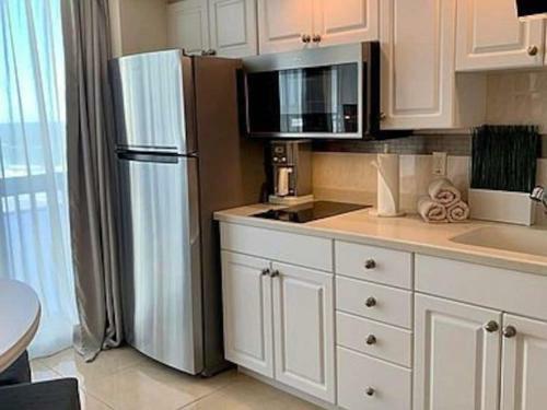 Apartamento 3 Pools, Hot Tubs Tiki Bar, Restaurant Anniversary