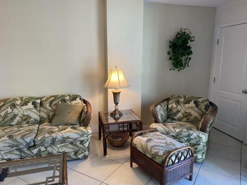 Apartamento Tropical Suites At Sunglow Resort