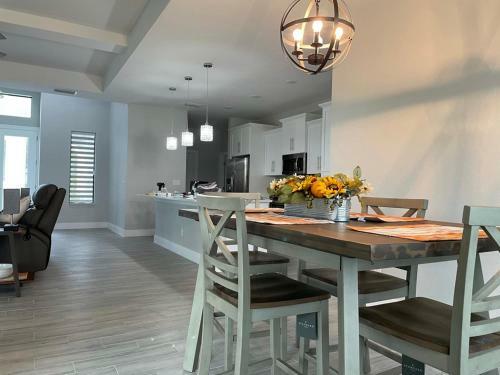 Villa Skyline Cape Coral, Private Heated Pool And Spa