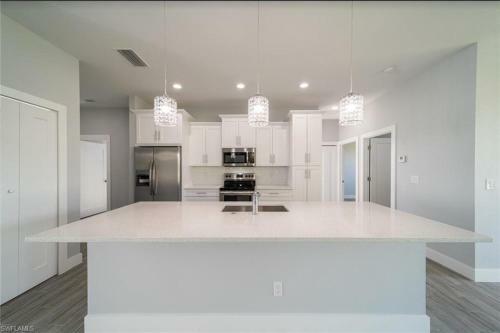 Villa Skyline Cape Coral, Private Heated Pool And Spa