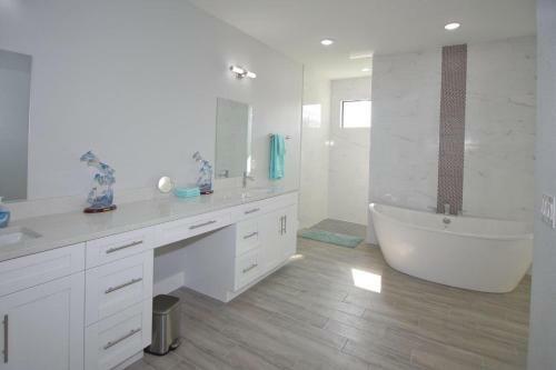 Villa Skyline Cape Coral, Private Heated Pool And Spa