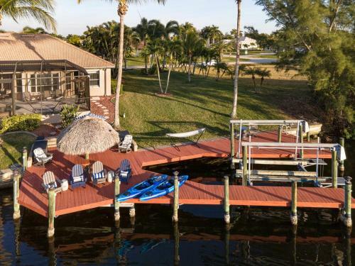 Custom Infinity Pool & Spa With Kayaks - Villa Bella Del Sol - Roelens Vacations
