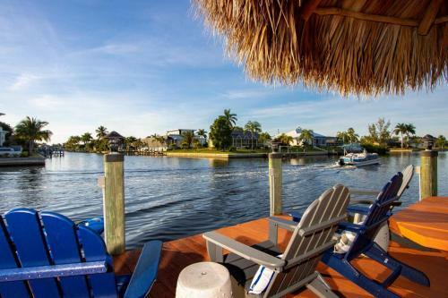 Custom Infinity Pool & Spa With Kayaks - Villa Bella Del Sol - Roelens Vacations