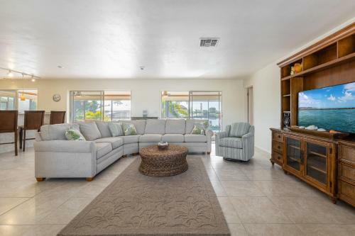 Villa Reef Intermission - Cape Coral - Roelens Vacations