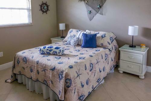 Bright Cape Coral Home With Pool And Fenced-in Yard!