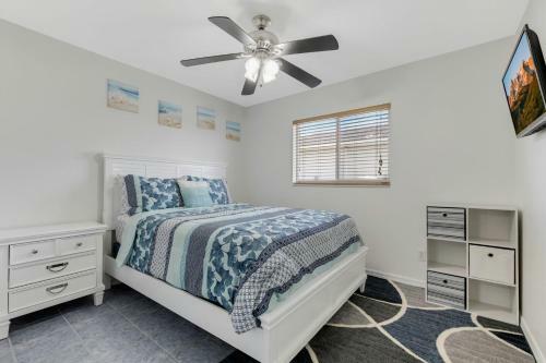 Waterfront Villa With Heated Pool - Villa Wine Down - Roelens Vacations