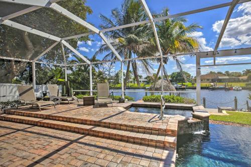 Upscale Cape Coral Retreat With Infinity Pool And Spa!