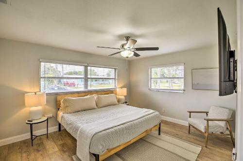 The Salty Flamingo Cape Coral Abode With Yard