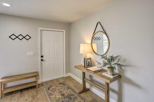 The Salty Flamingo Cape Coral Abode With Yard