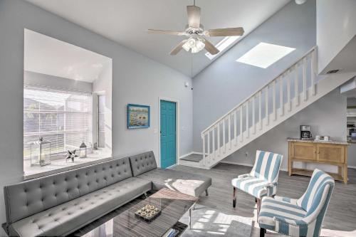 Chic Cape Coral Oasis With Pool About 7 Mi To Beach