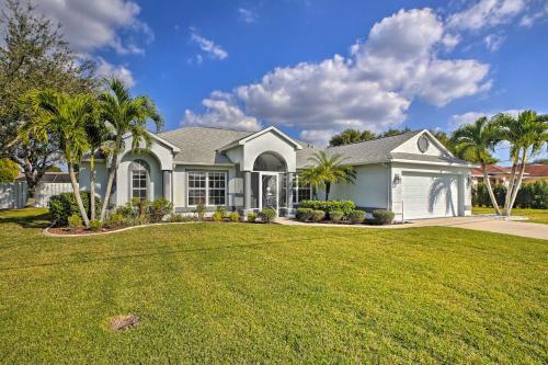 Sun-dappled Cape Coral Oasis, 5 Mi To Beach!