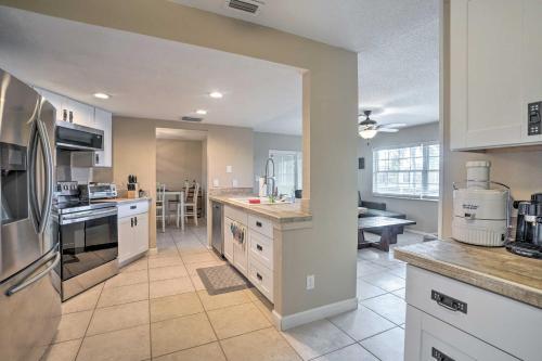 Stunning Cape Coral Home With Boat Dock And Pool!