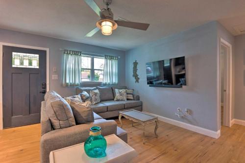Gulf Breeze Home With Private Pool And Large Yard