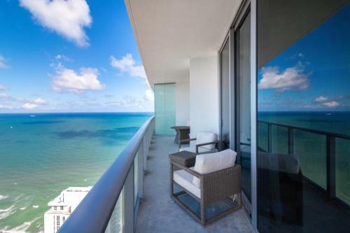 Apartamento Ocean View Corner Unit Rental Hyde Beach Resort 27th Floor Miami