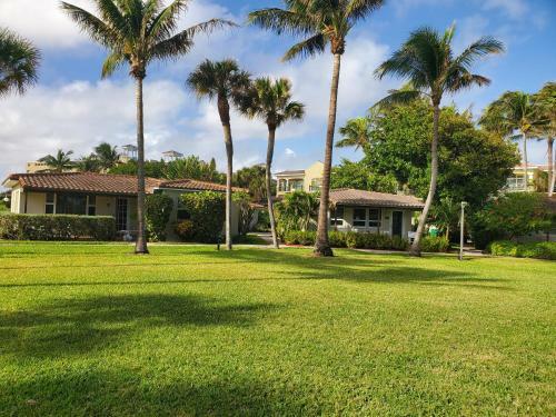 Beach Resort Villa - Beautiful Updated