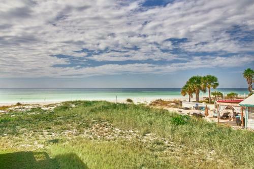 Charming Beach Cottage With Stunning Unset Views Pets Are Welcome Here Bella8