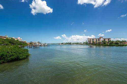 Apartamento Lovely Intercoastal Unit Just Steps From The Beach Wv406
