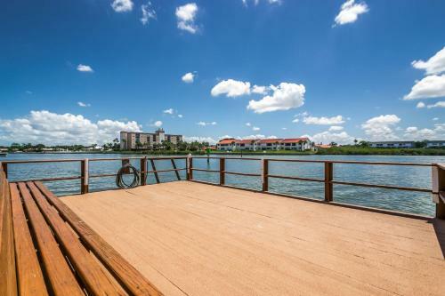 Apartamento Lovely Intercoastal Unit Just Steps From The Beach Wv406