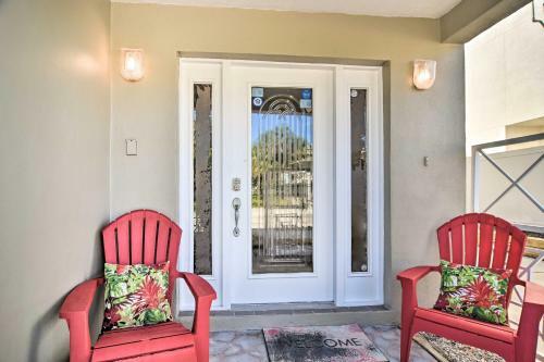 Colorful Townhome, Steps To Clearwater Beach!