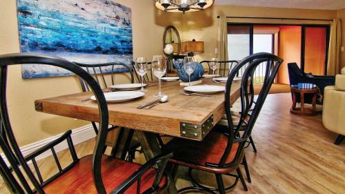 Reef Club By Teeming Vacation Rentals
