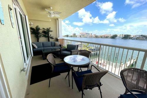Apartamento Waterfront - 3beds -2kings -pool -balcony - Walk To Beach