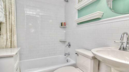 Bungalow Beach Place By Teeming Vacation Rentals