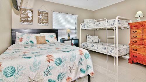 Sea Club By Teeming Vacation Rentals