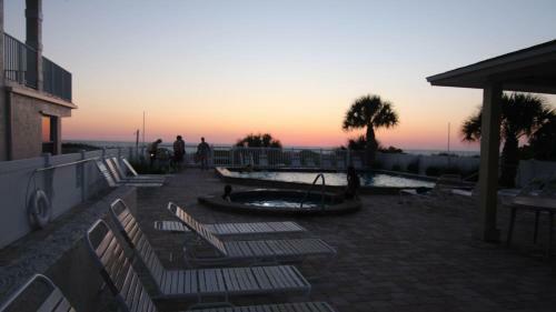 Sand Castle North 201 By Teeming Vacation Rentals