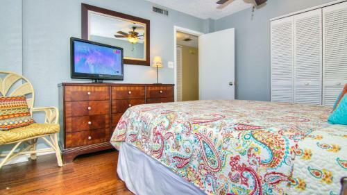 Sand Castle North 201 By Teeming Vacation Rentals