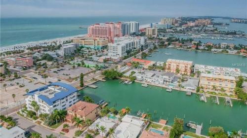 Sun West Palms By Teeming Vacatin Rentals