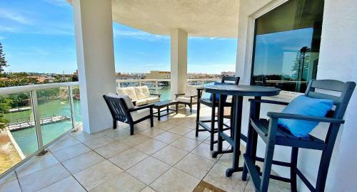 Sun West Palms By Teeming Vacatin Rentals