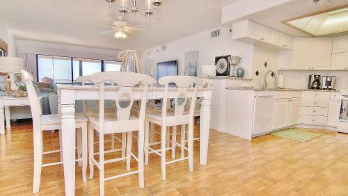 Beach Palms By Teeming Vacation Rentals