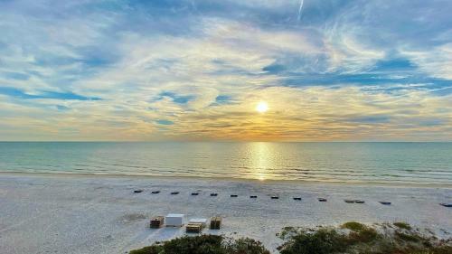 Beach Palms By Teeming Vacation Rentals