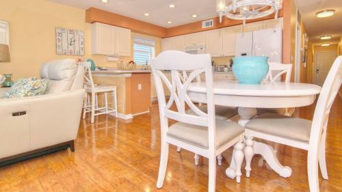 Sea Isle F By Teeming Vacation Rentals