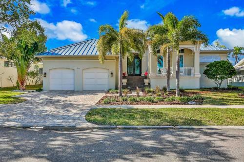 Island Estate Waterfront Villa
