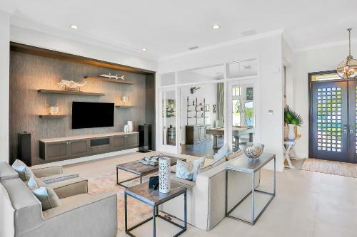 Island Estate Waterfront Villa