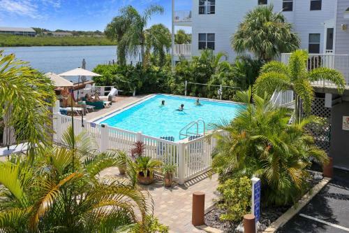 Sea Shell 14 - New! Beautifully Remodeled Townhouse With Beach Access!
