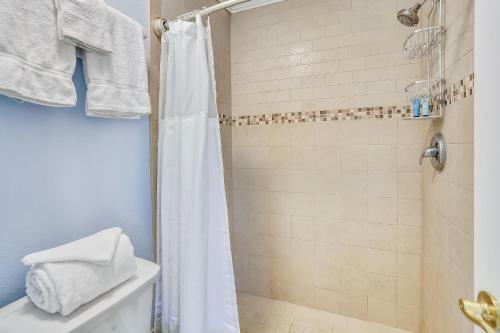 Sea Shell 14 - New! Beautifully Remodeled Townhouse With Beach Access!