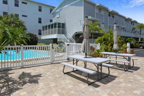 Sea Shell 14 - New! Beautifully Remodeled Townhouse With Beach Access!