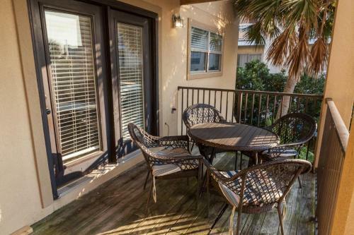 Apartamento A Sound Escape - 2 Bedrooms 1.5 Bath - With Pool