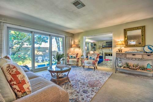 Fort Walton Beach Cottage With Private Yard!