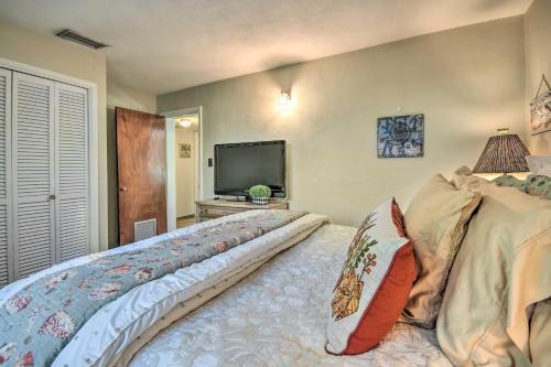 Fort Walton Beach Cottage With Private Yard!