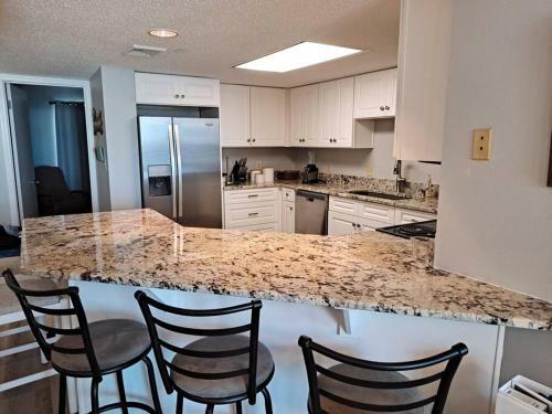 Apartamento Serene Penthouse On The Gulf! Beach View +sound!