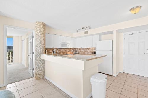 Dune Pointe 403