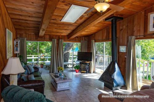 Lodge Riverfront Treetop Bungalow