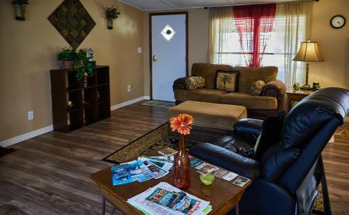 Hostal Room In Apartment - Pleasant Days Bb Manatee Room