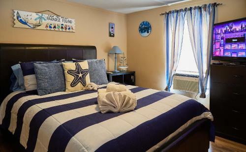 Hostal Room In Apartment - Pleasant Days Bb Manatee Room