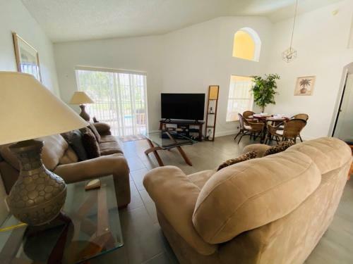 Southern Dunes For Golf Lovers! Home