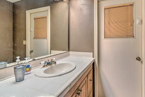 Canalfront Homosassa Escape With Private Dock!
