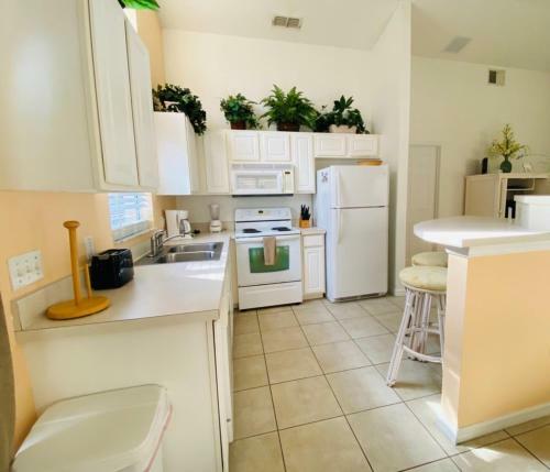 Southern Dunes Home Lake Views! Home